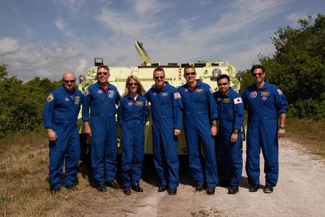 NASA image: KSC-08pd1183