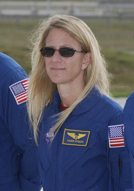 NASA image: KSC-08pd1199