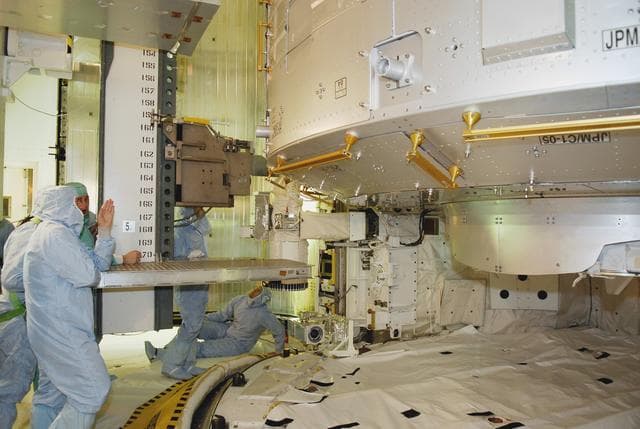 NASA image: KSC-08pd1223