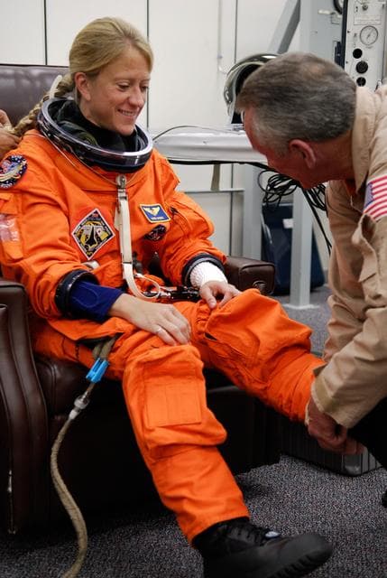 NASA image: KSC-08pd1226