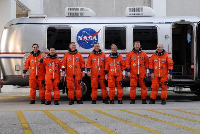NASA image: KSC-08pd1243