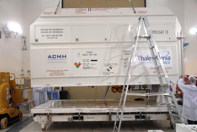 NASA image: KSC-08pd1295