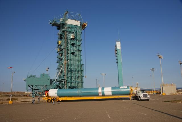 NASA image: KSC-08pd1315