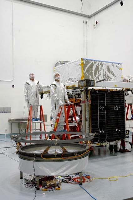 NASA image: KSC-08pd1353