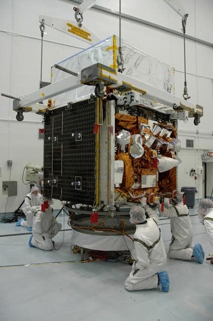 NASA image: KSC-08pd1359