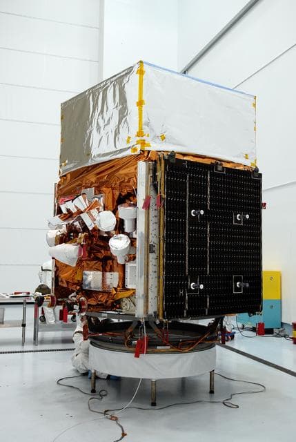 NASA image: KSC-08pd1391