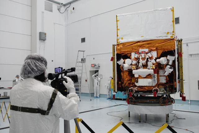 NASA image: KSC-08pd1395