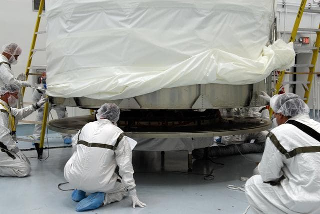 NASA image: KSC-08pd1402