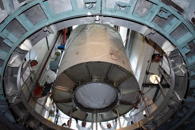 NASA image: KSC-08pd1423