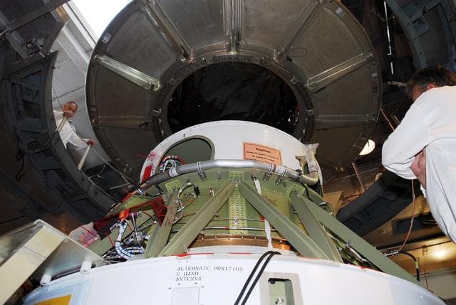 NASA image: KSC-08pd1425
