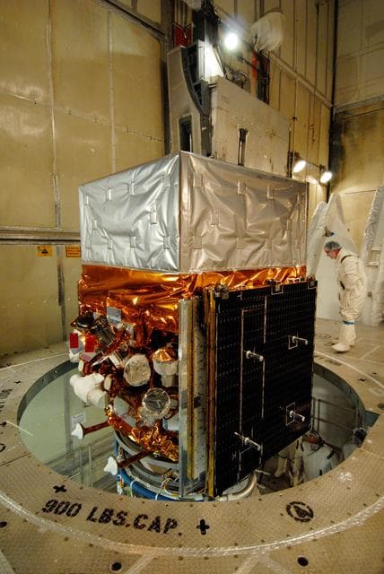 NASA image: KSC-08pd1433