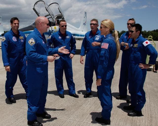 NASA image: KSC-08pd1450