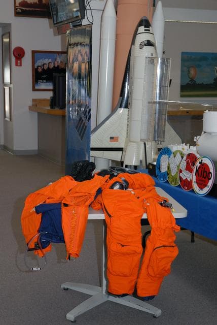 NASA image: KSC-08pd1482