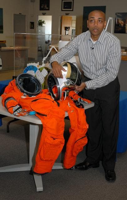 NASA image: KSC-08pd1487