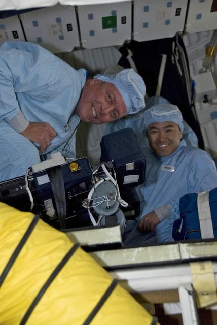 NASA image: KSC-08pd1495