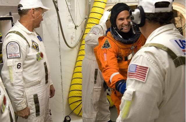 NASA image: KSC-08pd1561