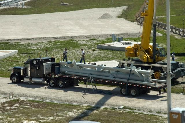 NASA image: KSC-08pd1587