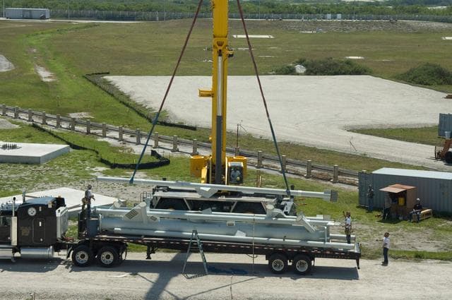 NASA image: KSC-08pd1588