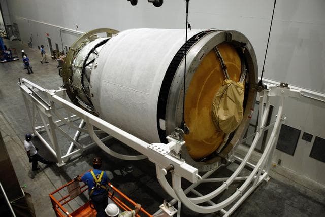 NASA image: KSC-08pd1598