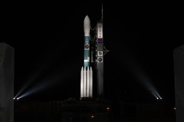 NASA image: KSC-08pd1617