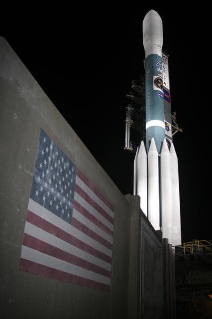 NASA image: KSC-08pd1622