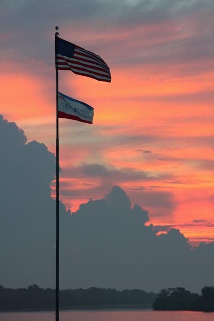 NASA image: KSC-08pd1627