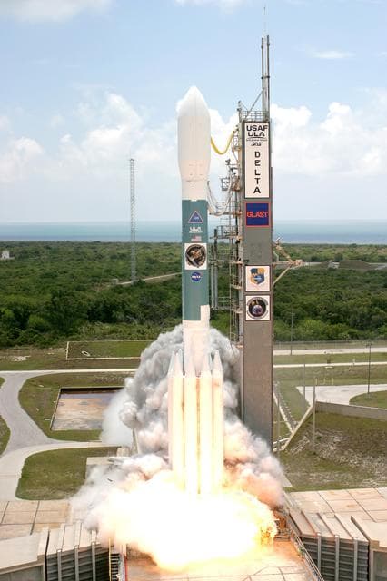 NASA image: KSC-08pd1629
