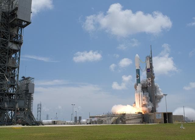 NASA image: KSC-08pd1633