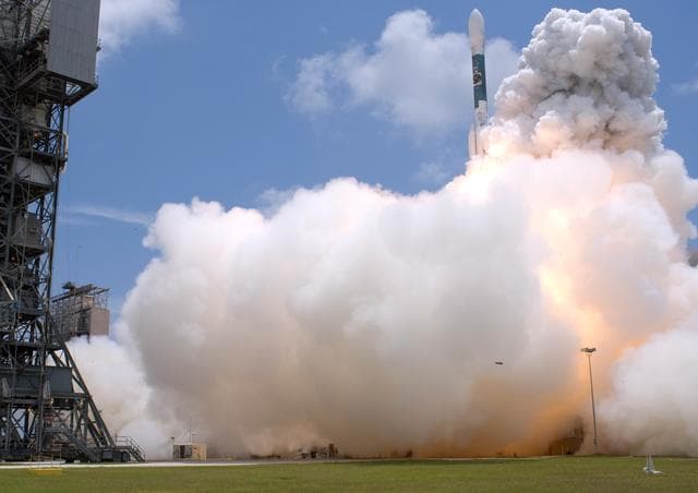 NASA image: KSC-08pd1634