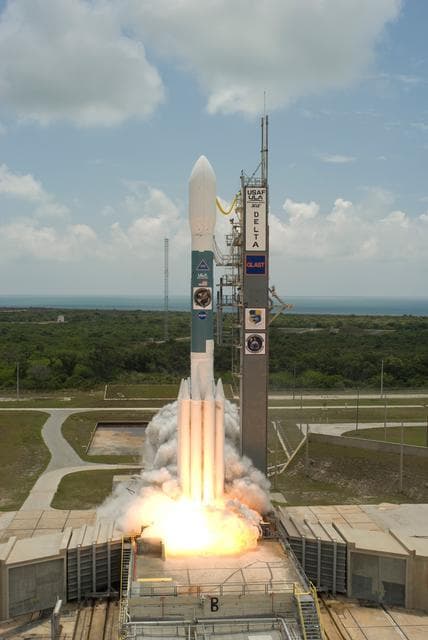 NASA image: KSC-08pd1639