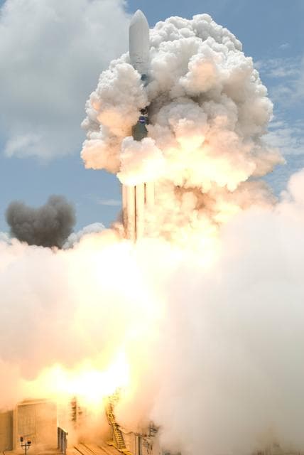 NASA image: KSC-08pd1642