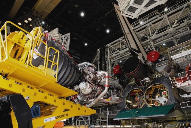 NASA image: KSC-08pd1644