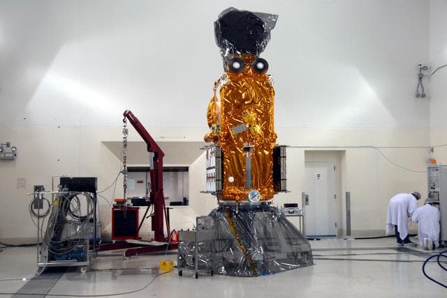 NASA image: KSC-08pd1659