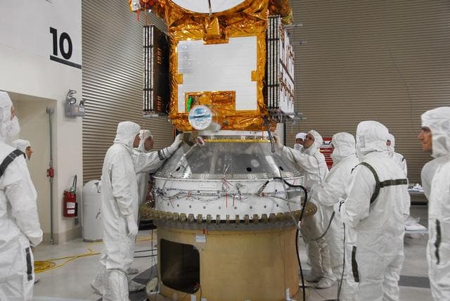 NASA image: KSC-08pd1665