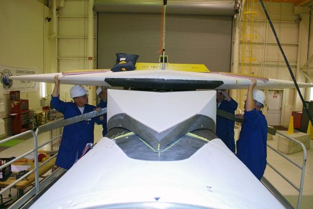 NASA image: KSC-08pd1686