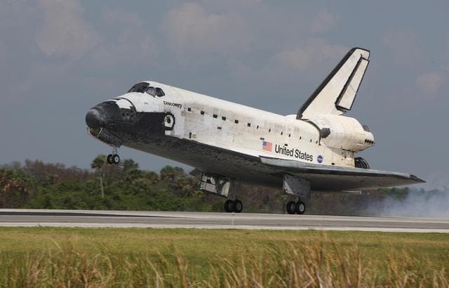 NASA image: KSC-08pd1698