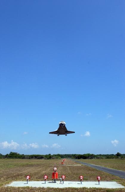 NASA image: KSC-08pd1706