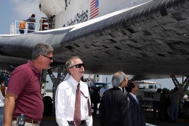 NASA image: KSC-08pd1708