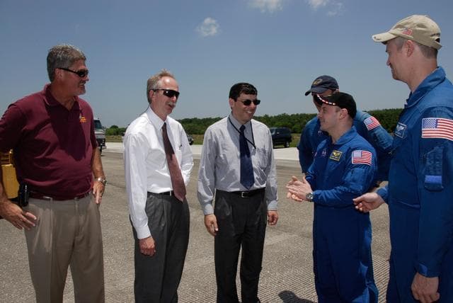 NASA image: KSC-08pd1720