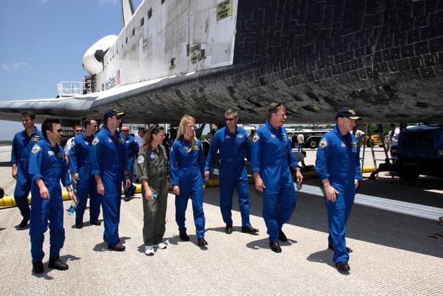 NASA image: KSC-08pd1726