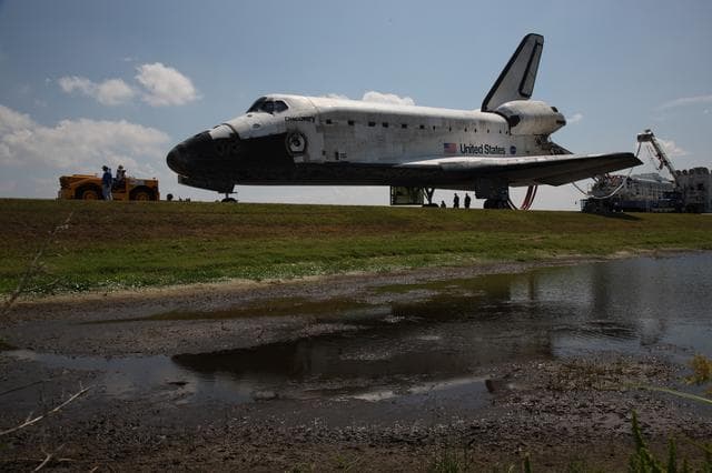 NASA image: KSC-08pd1750