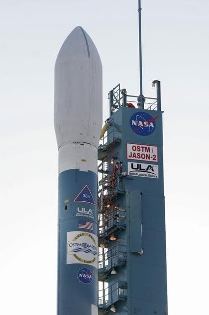 NASA image: KSC-08pd1815
