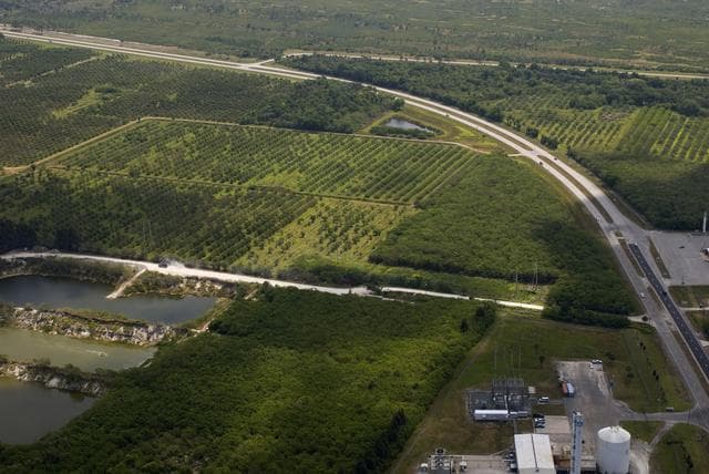 NASA image: KSC-08pd1831