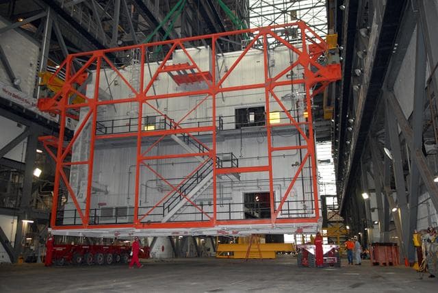 NASA image: KSC-08pd1843