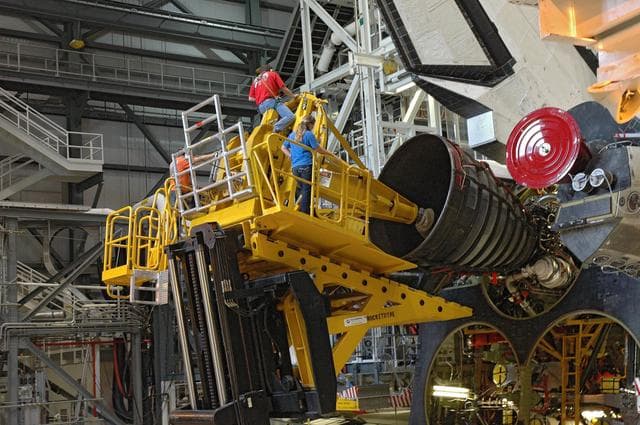NASA image: KSC-08pd1850