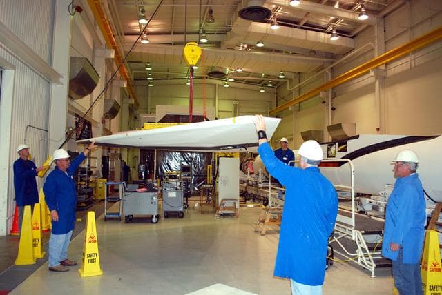 NASA image: KSC-08pd1865
