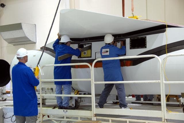 NASA image: KSC-08pd1871