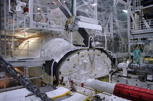 NASA image: KSC-08pd1905