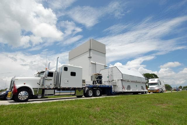NASA image: KSC-08pd1990