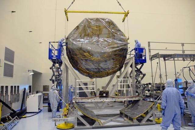 NASA image: KSC-08pd2013